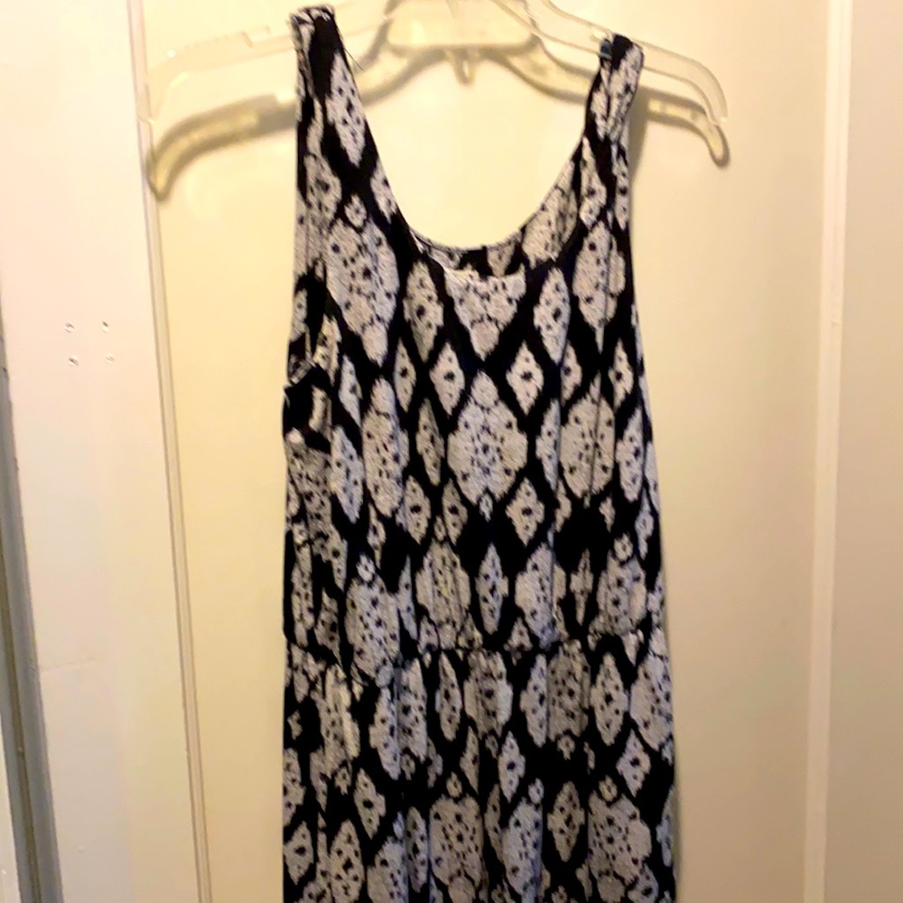 Sonoma stretchy dress with pockets!